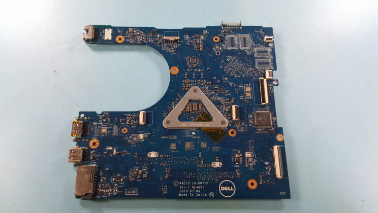 Dell AAL15 LA-D071P / 0VYVP1 Motherboard - Image 2