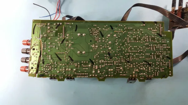 Yamaha XV469-1 / V301450 Output PCB (FOR PARTS) - Image 5